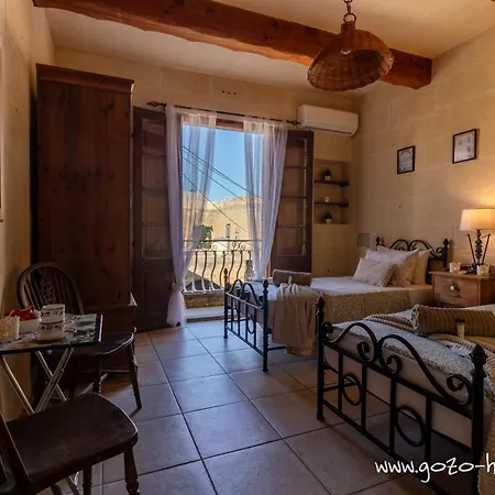 Holiday home Tal Lilly *