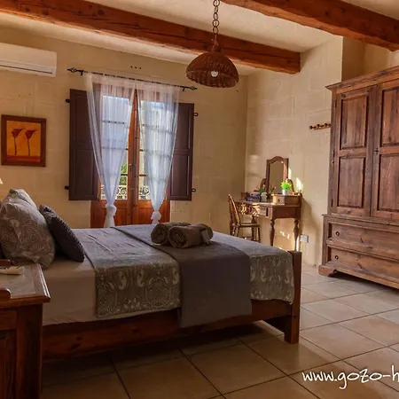 Holiday home Tal Lilly *